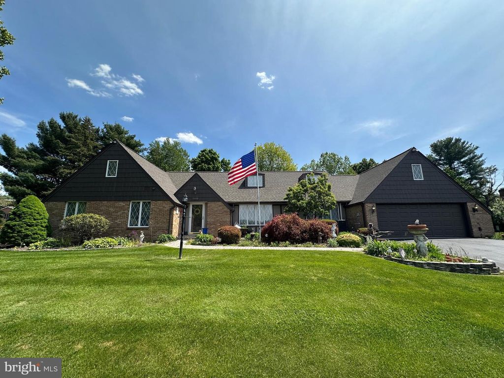 11460 E PARK CIRCLE, Waynesboro, PA 17268