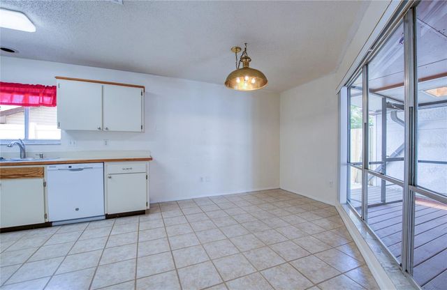 6922 SILVERMILL DRIVE, Tampa, FL 33635