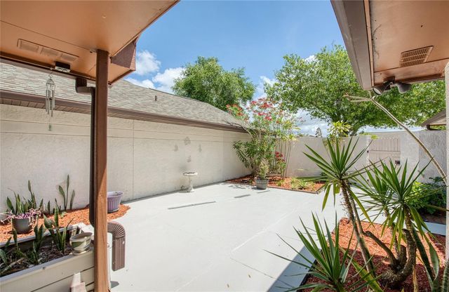 6922 SILVERMILL DRIVE, Tampa, FL 33635