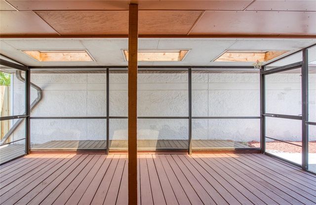 6922 SILVERMILL DRIVE, Tampa, FL 33635