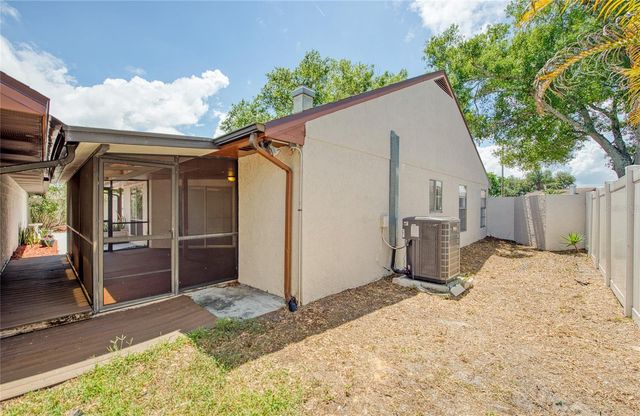 6922 SILVERMILL DRIVE, Tampa, FL 33635