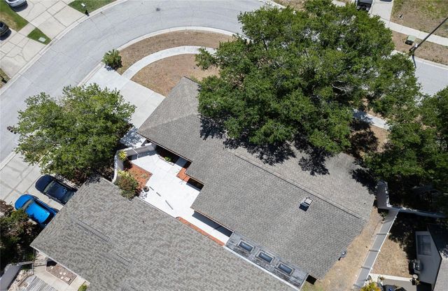 6922 SILVERMILL DRIVE, Tampa, FL 33635