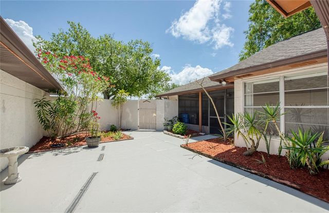 6922 SILVERMILL DRIVE, Tampa, FL 33635