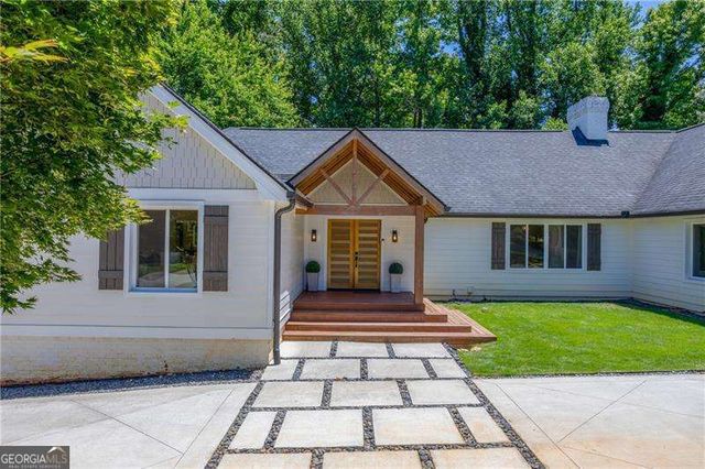 155 Marsh Glen Point, Sandy Springs, GA 30328