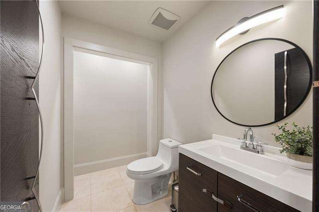 155 Marsh Glen Point, Sandy Springs, GA 30328