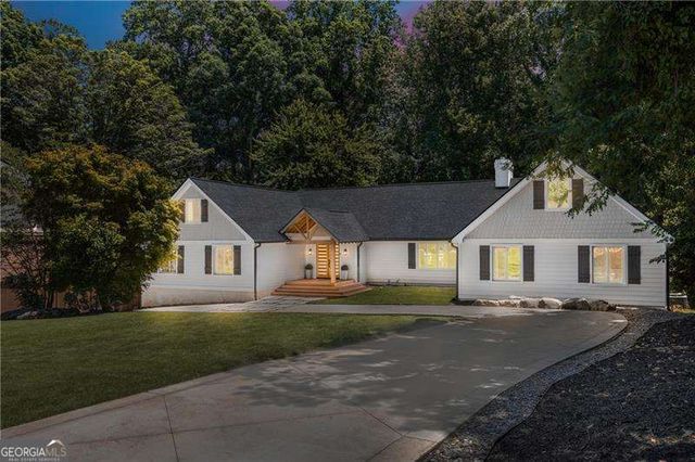 155 Marsh Glen Point, Sandy Springs, GA 30328