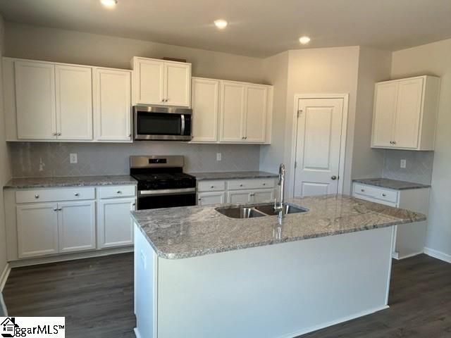129 Edgewood Farms Court, Easley, SC 29640