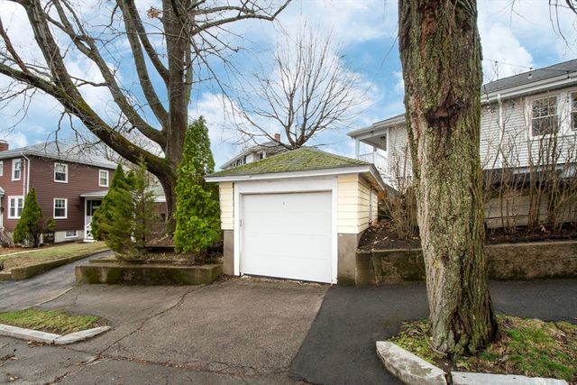 271 Holbrook Rd, Quincy, MA 02171