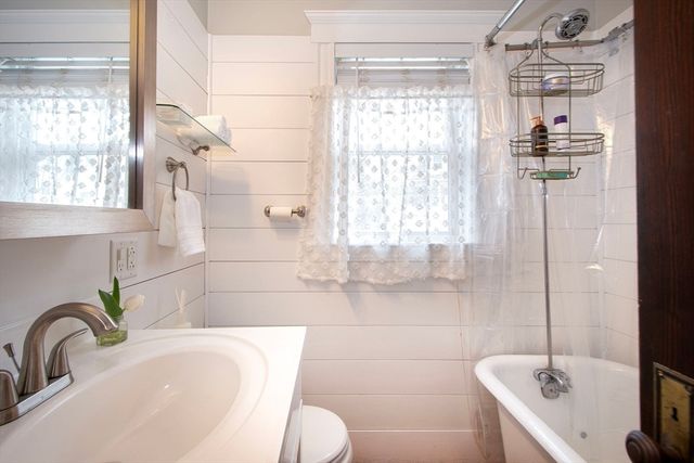 271 Holbrook Rd, Quincy, MA 02171