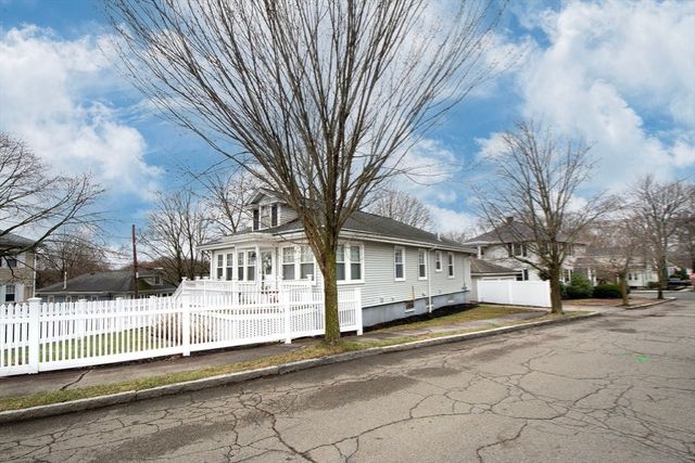 271 Holbrook Rd, Quincy, MA 02171
