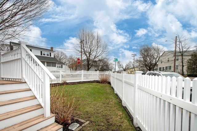 271 Holbrook Rd, Quincy, MA 02171