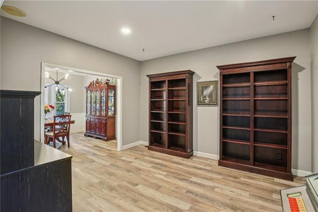 3225 Meadow Road, Leavenworth, KS 66048