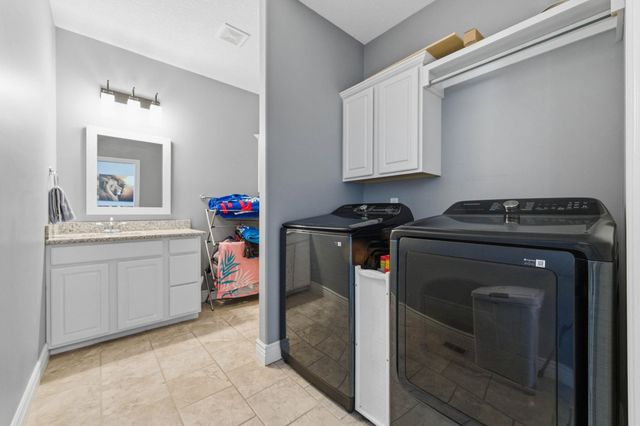15609 Rosewood St, Wichita, KS 67230