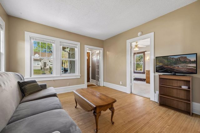 3222 James Avenue N, Minneapolis, MN 55412