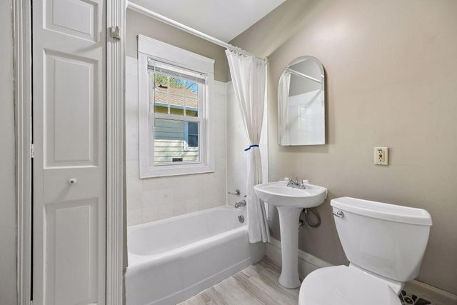 3222 James Avenue N, Minneapolis, MN 55412