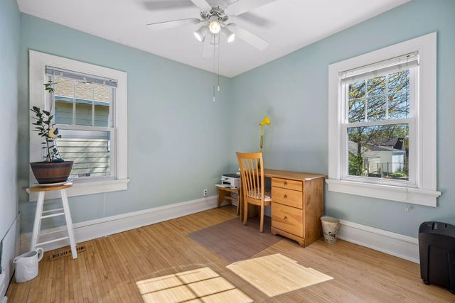 3222 James Avenue N, Minneapolis, MN 55412