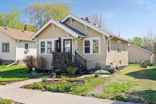 3222 James Avenue N, Minneapolis, MN 55412