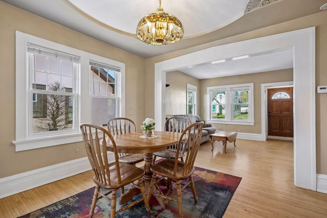 3222 James Avenue N, Minneapolis, MN 55412