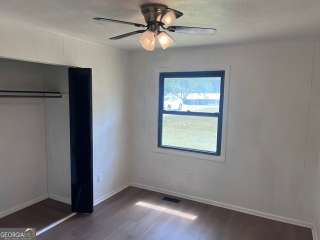 213 Martin Luther King Jr Drive, Valley, AL 36854