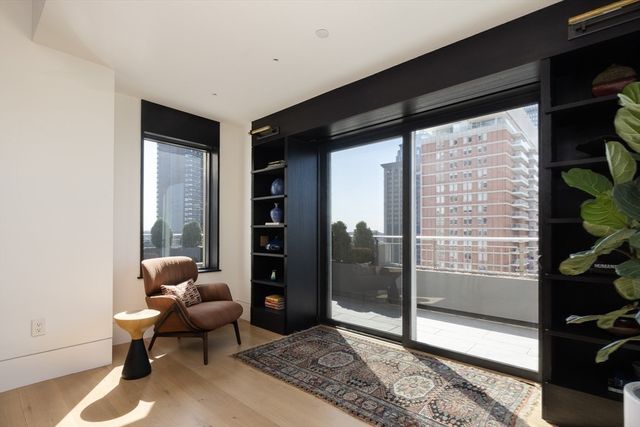 1 Huntington Avenue 1702, Boston, MA 02116