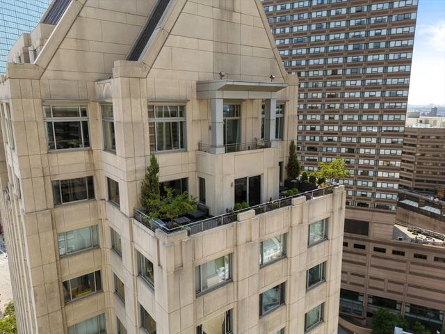 1 Huntington Avenue 1702, Boston, MA 02116