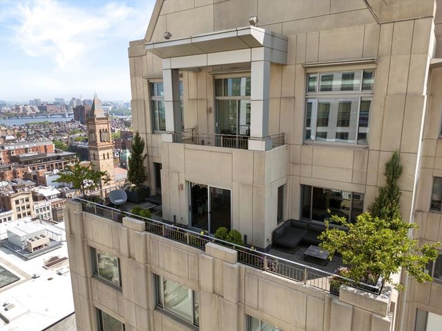 1 Huntington Avenue 1702, Boston, MA 02116