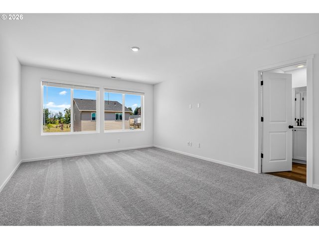 590 Vail Ave, Woodburn, OR 97071