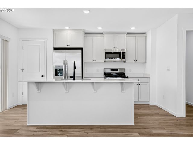 590 Vail Ave, Woodburn, OR 97071