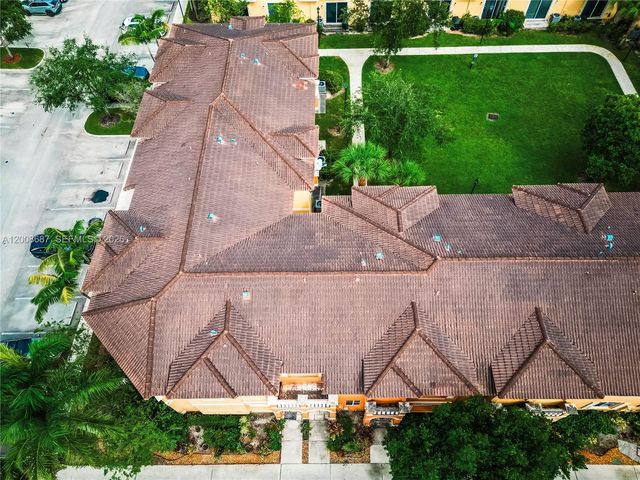8928 SW 18th St, Miramar, FL 33025