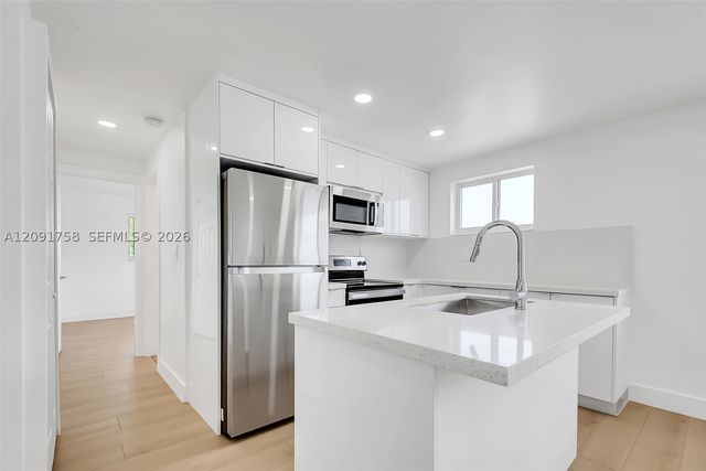 1632 NW 16th Ter 6, Miami, FL 33125