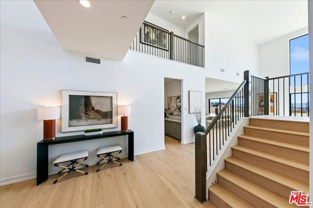 22810 Seaqua Circle, Chatsworth (los Angeles), CA 91311