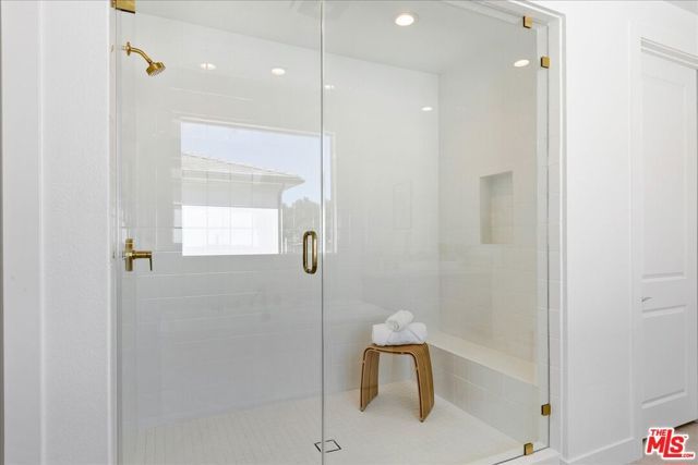 22810 Seaqua Circle, Chatsworth (los Angeles), CA 91311