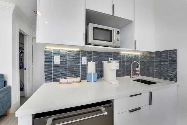 235 Sunrise Avenue 2011, Palm Beach, FL 33480