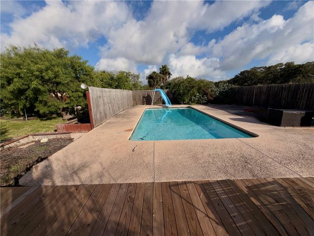 1638 Cantera Trail, Corpus Christi, TX 78418