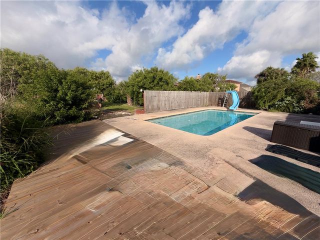 1638 Cantera Trail, Corpus Christi, TX 78418