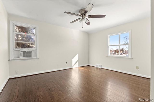 100 Meridan Street, Dearborn, MI 48124