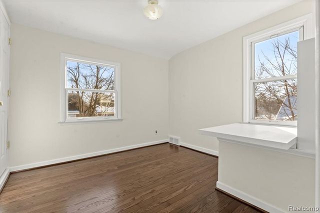 100 Meridan Street, Dearborn, MI 48124