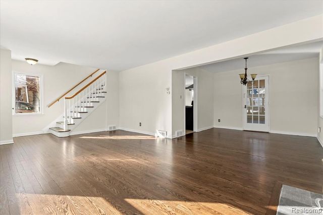 100 Meridan Street, Dearborn, MI 48124