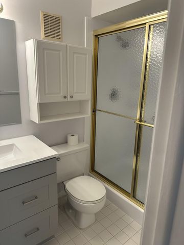 621 NW 105th Way, Pembroke Pines, FL 33026