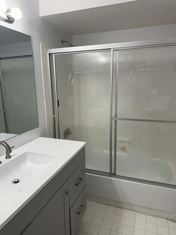 621 NW 105th Way, Pembroke Pines, FL 33026