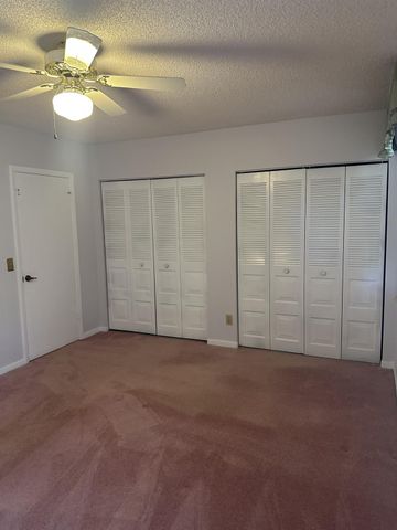 621 NW 105th Way, Pembroke Pines, FL 33026