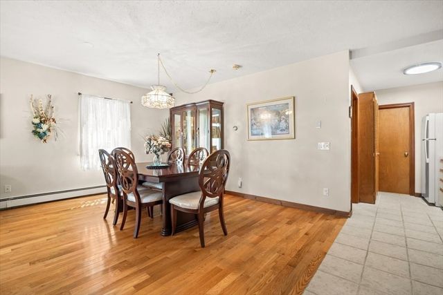 28 Union St A, Rockland, MA 02370