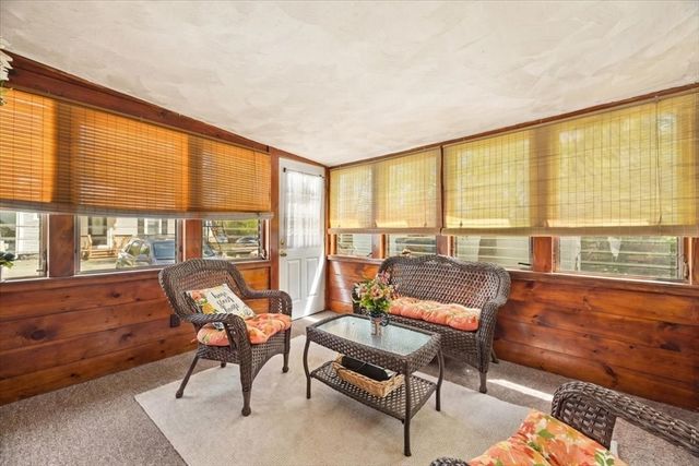 28 Union St A, Rockland, MA 02370