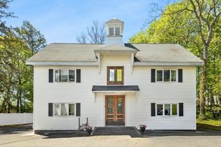 28 Union St A, Rockland, MA 02370