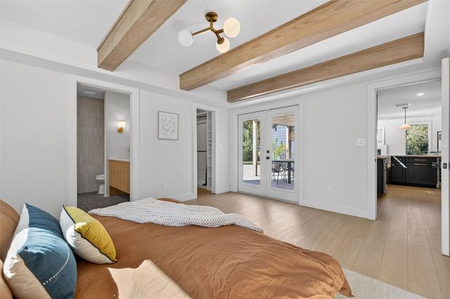 914 W IDLEWILD AVENUE, Tampa, FL 33604