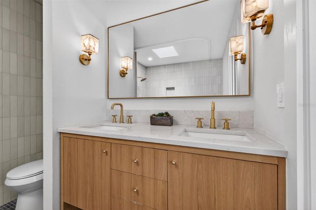 914 W IDLEWILD AVENUE, Tampa, FL 33604