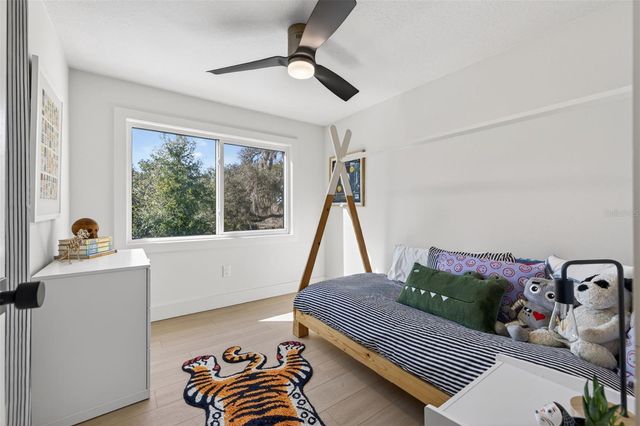 914 W IDLEWILD AVENUE, Tampa, FL 33604