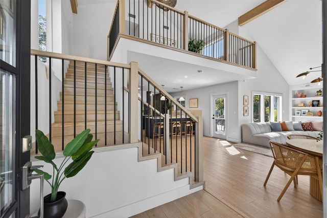 914 W IDLEWILD AVENUE, Tampa, FL 33604