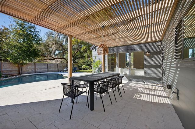 914 W IDLEWILD AVENUE, Tampa, FL 33604