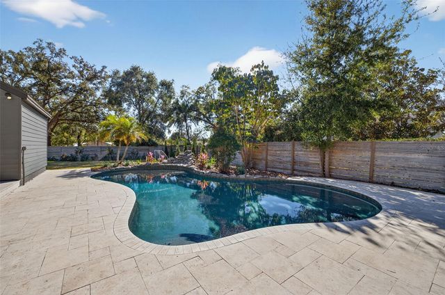 914 W IDLEWILD AVENUE, Tampa, FL 33604